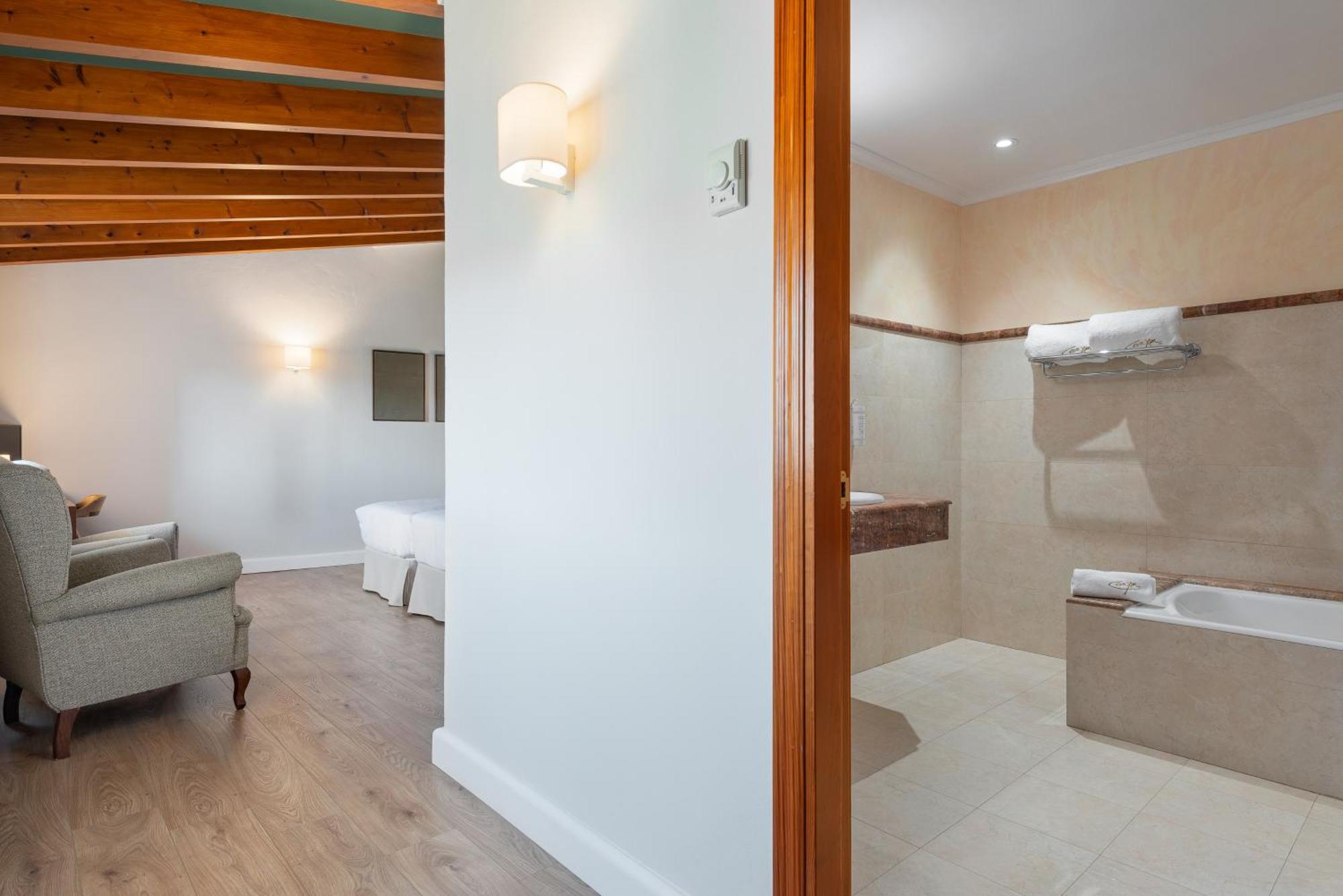 Xim Hotel